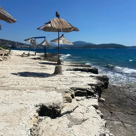 Lovely Just 30m From The *