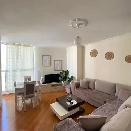 公寓 Lovely Just 30m From The