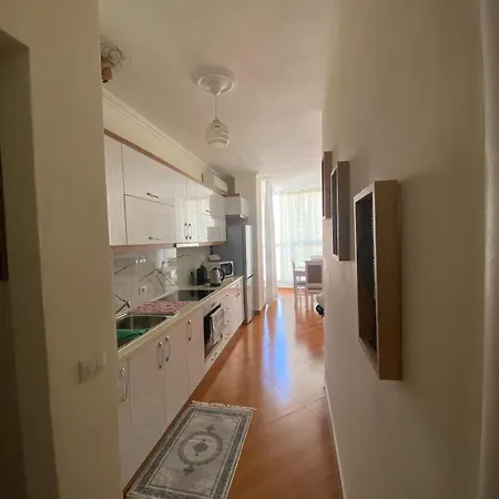 Lovely Just 30m From The