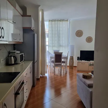 Lovely Just 30m From The شقة *