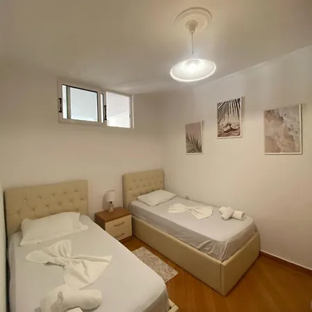 شقة Lovely Just 30m From The