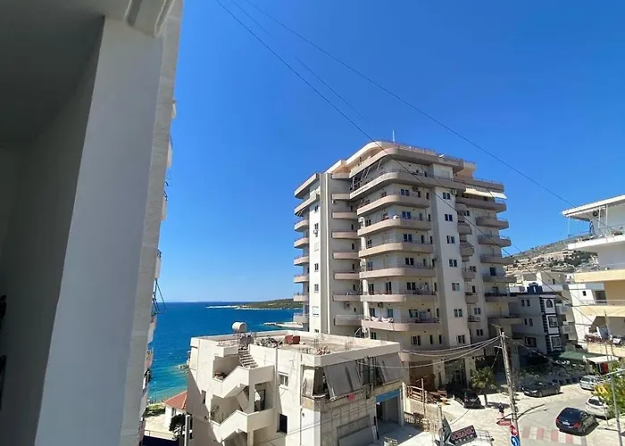 Apartment Lovely Just 30m From The Sarandë