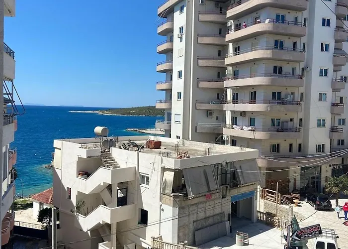 Lovely Just 30m From The Sarandë